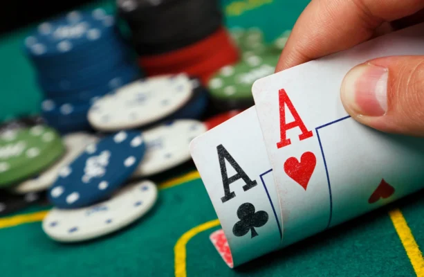 Khám Phá Thế Giới Poker Mini - Chơi Không Chán Tại MB88 1 Giới thiệu về Poker mini